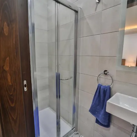 5 Ashville Court * Marsalforn