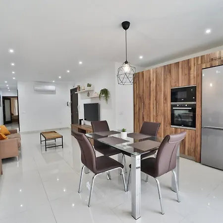 5 Ashville Court Apartman Marsalforn