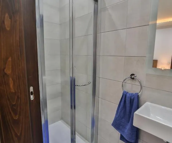 5 Ashville Court * Marsalforn